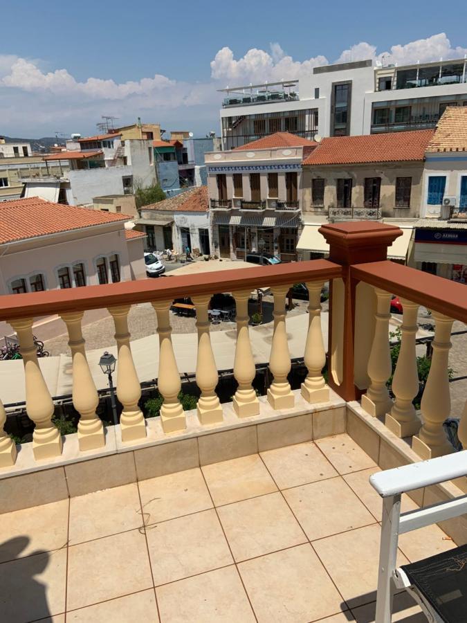 Amfitrion City Гитио Екстериор снимка